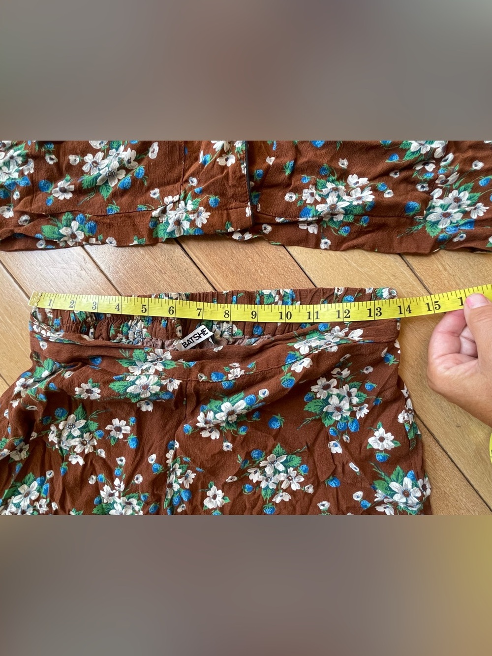 Batsheva Brown Lily Floral Pajama Set Size Small 2 Piece Ruffle Pants - Picture 9 of 13